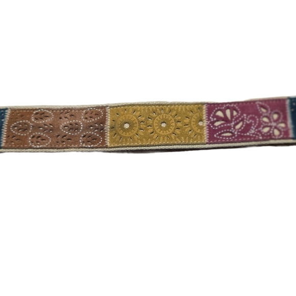 Fossil Vintage Patchwork Suede Boho Belt with Silver Buckle 32" - 36" Waist - Picture 9 of 16